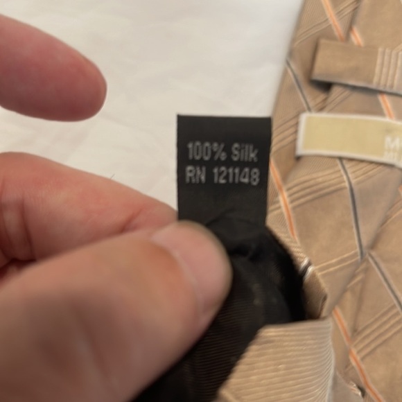 Michael Kors tan and coral striped tie 60”L x 3.5” wide - Picture 4 of 4